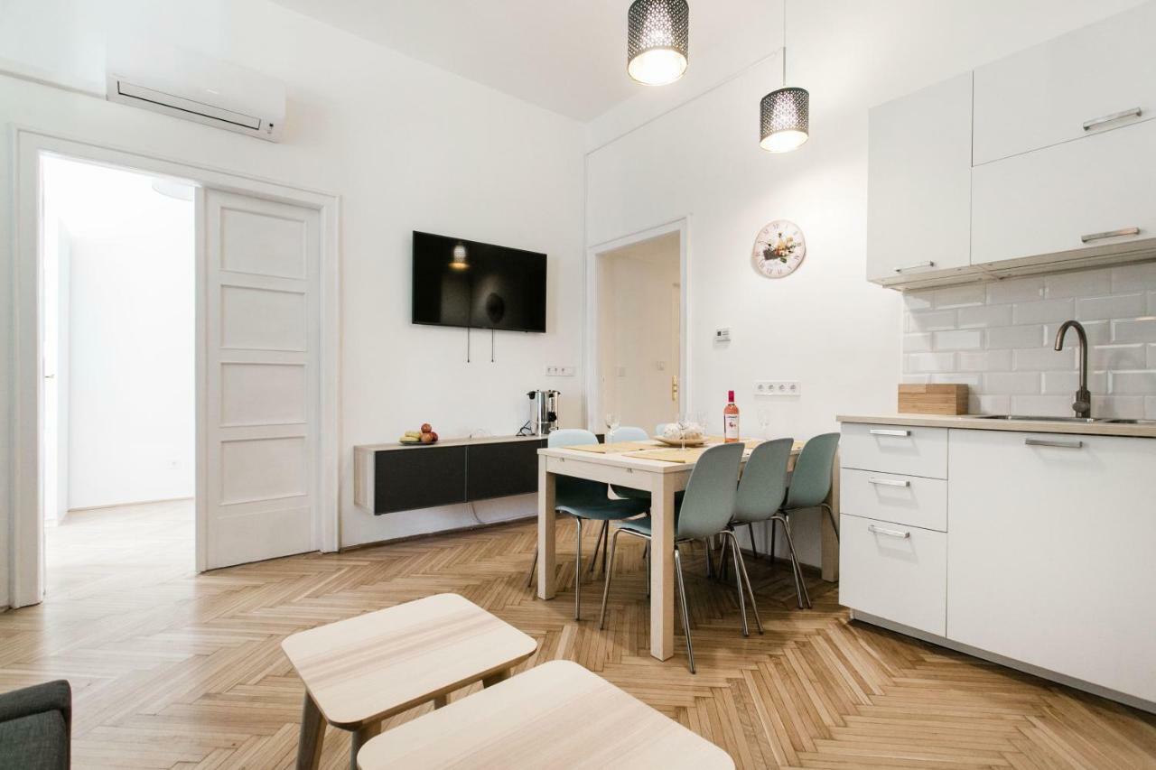 Apartament Synagogue View